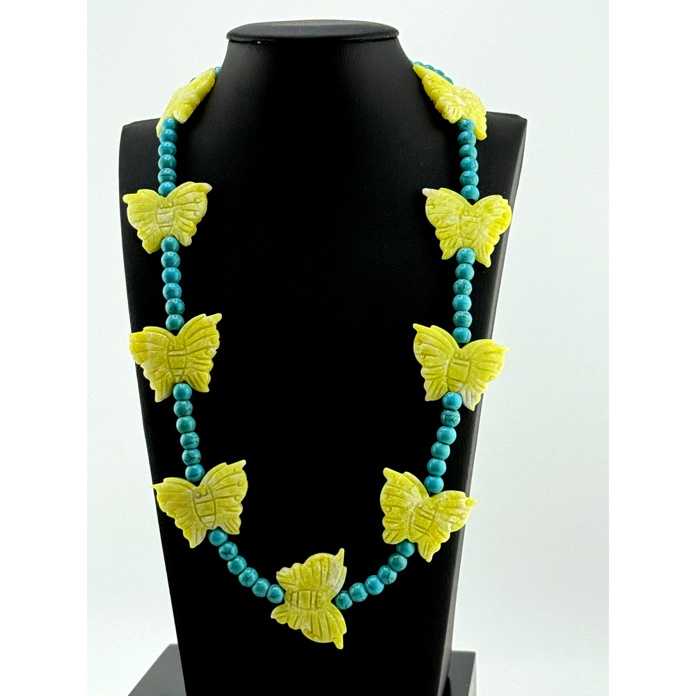 Turquoise, Carved Lemon Jade Butterfly Necklace Navajo Mary Winona Roanhorse - Picture 1 of 3